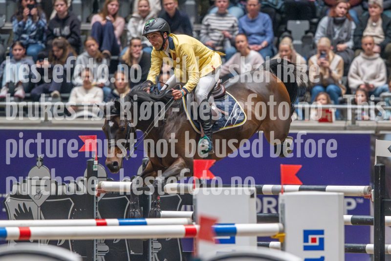 20241020-165532-2024-10-20-16-55-33-66-NIKON-Z-9