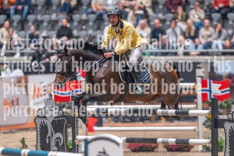 20241020-165535-2024-10-20-16-55-36-72-NIKON-Z-9