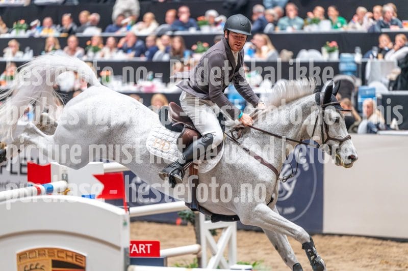 20241020-170000-2024-10-20-17-00-01-68-NIKON-Z-6-2