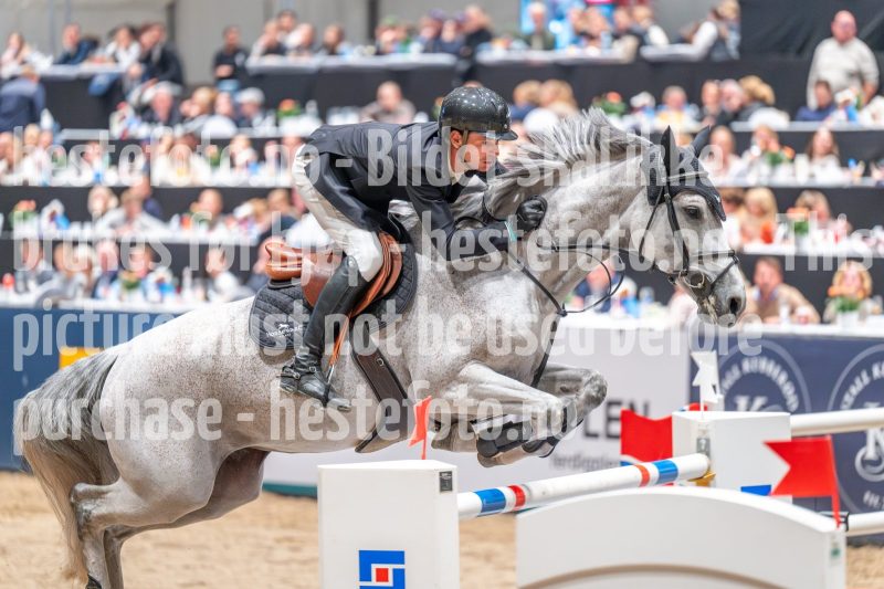 20241020-170222-2024-10-20-17-02-23-77-NIKON-Z-6-2