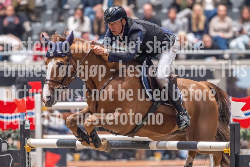 20241020-170503-2024-10-20-17-05-04-73-NIKON-Z-9