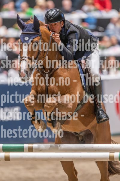 20241020-170506-2024-10-20-17-05-07-99-NIKON-Z-9