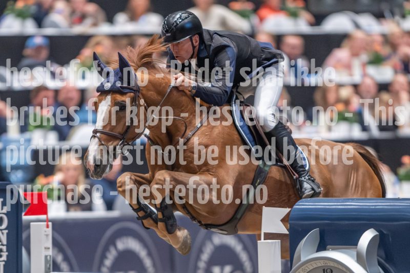 20241020-170530-2024-10-20-17-05-31-76-NIKON-Z-9