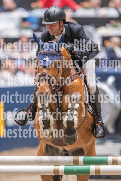 20241020-170725-2024-10-20-17-07-26-88-NIKON-Z-9