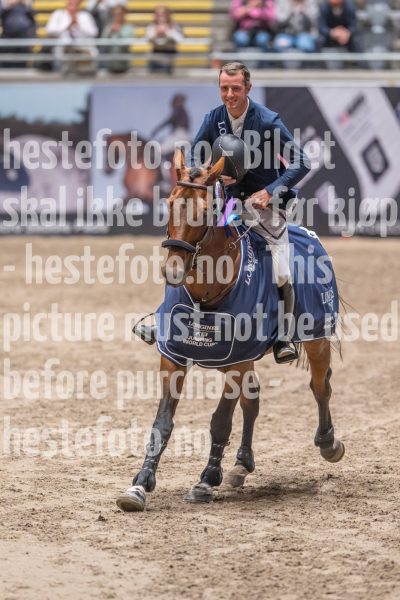 20241020-175010-2024-10-20-17-50-11-03-NIKON-Z-9