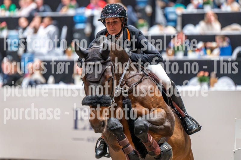 20241020-153228-2024-10-20-15-32-28-09-NIKON-Z-6-2