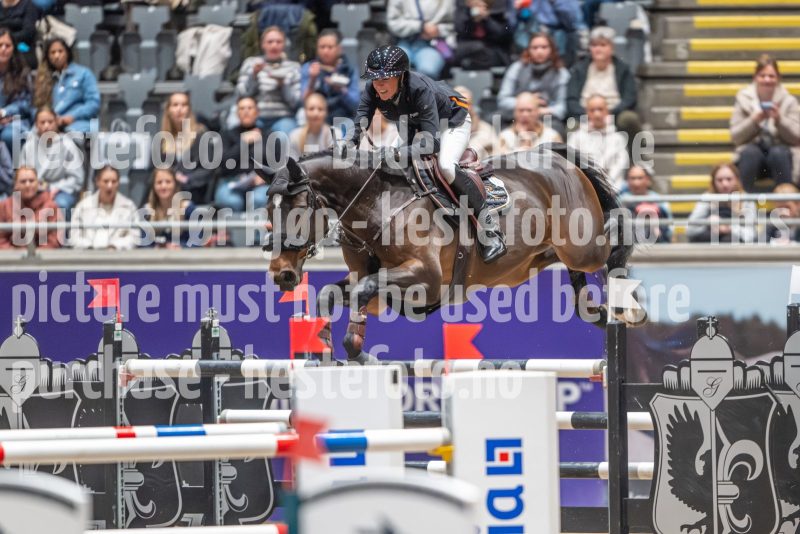 20241020-153258-2024-10-20-15-32-59-89-NIKON-Z-9