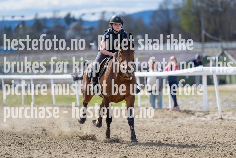 20220423-140902-DSC2000