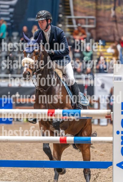 20241020-114655-2024-10-20-11-46-56-22-NIKON-Z-6-2