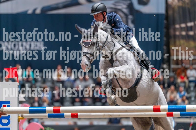 20241020-120621-2024-10-20-12-06-22-91-NIKON-Z-6-2