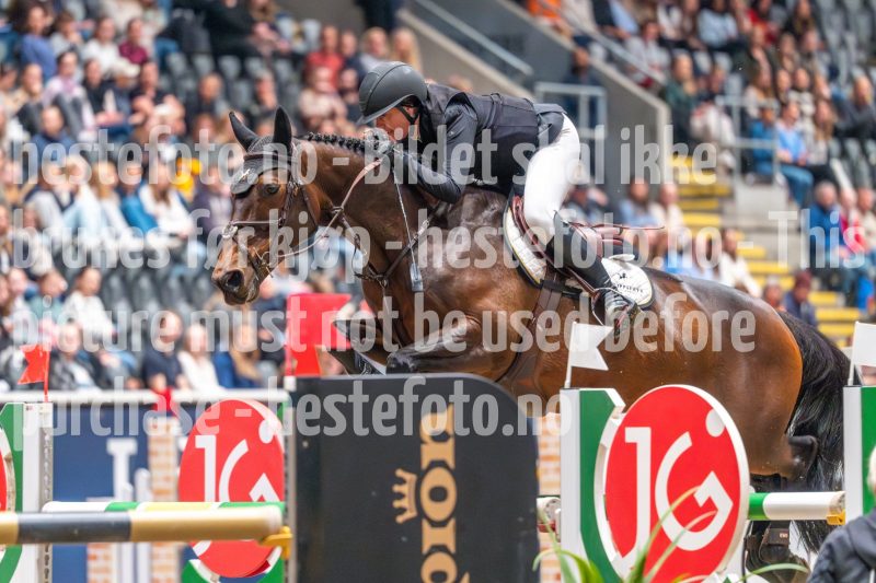 20241020-121634-2024-10-20-12-16-35-05-NIKON-Z-6-2