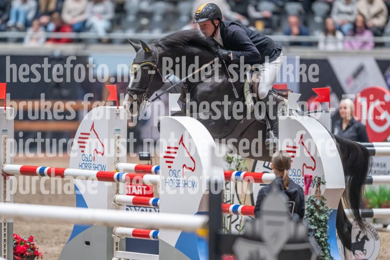 20241020-121755-2024-10-20-12-17-56-95-NIKON-Z-9