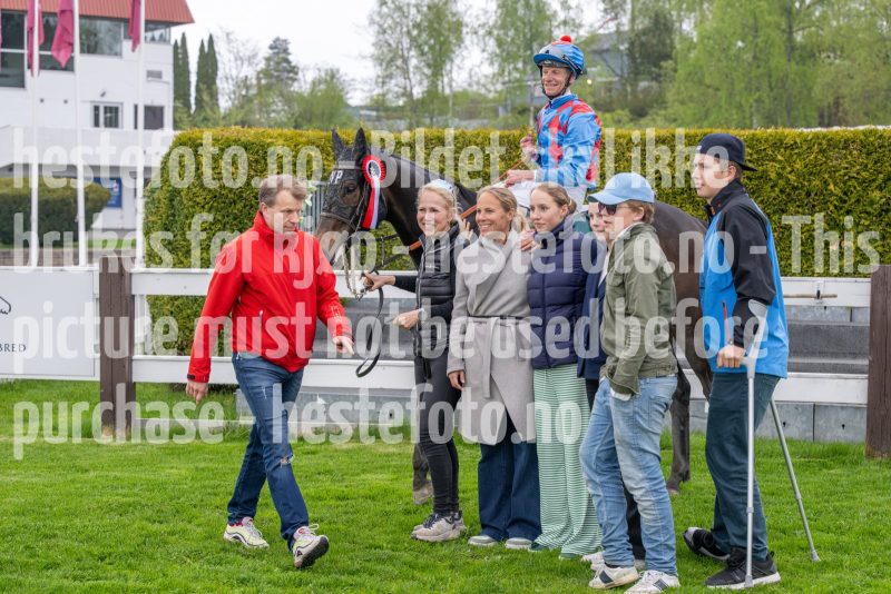 20250501-185123-DSC_3859