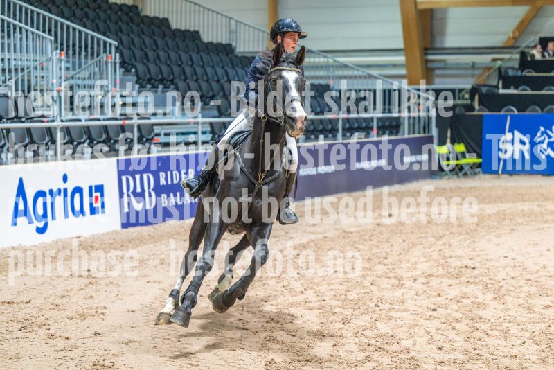 20251010-123804-DSC_9417