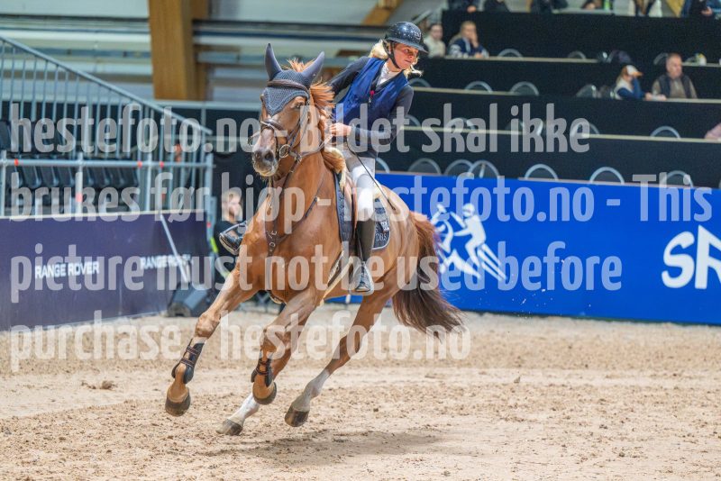 20251010-123039-DSC_9173