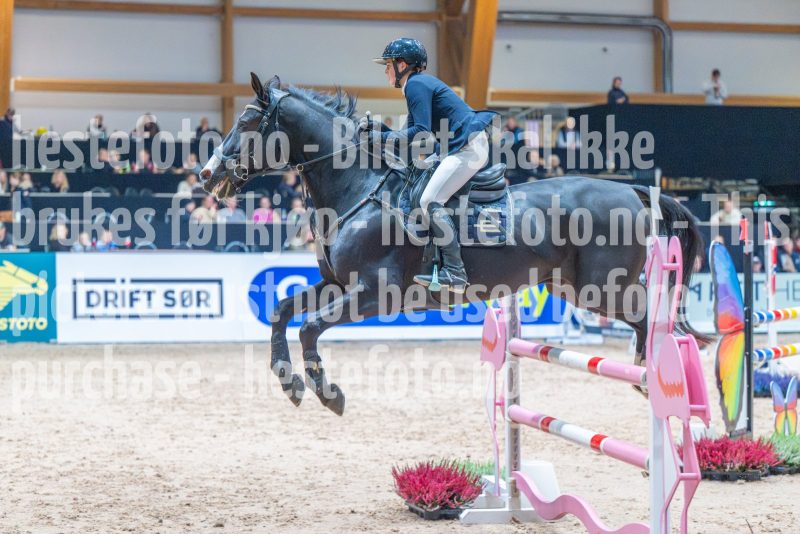 20251010-123738-DSC_9403