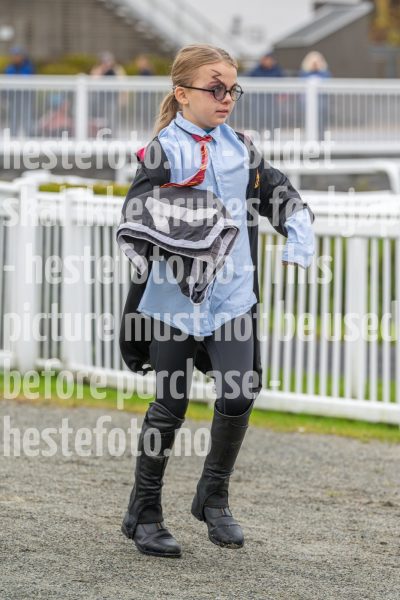 20251102-151937-DSC9797