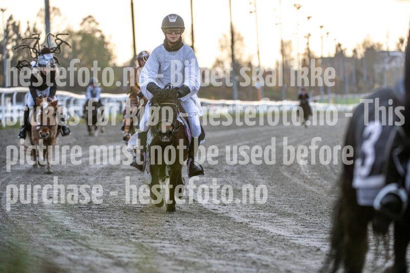 20251102-161621-DSC_2285