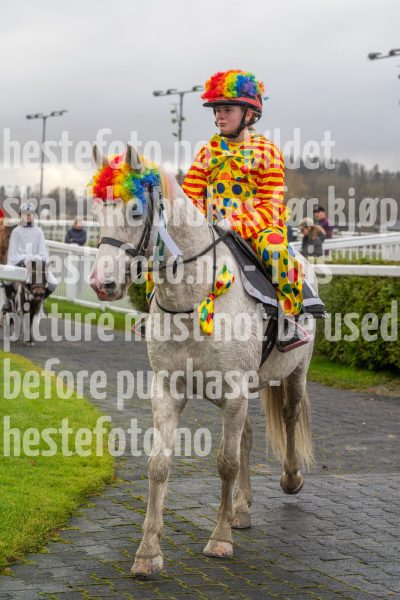 20251102-164032-DSC0665