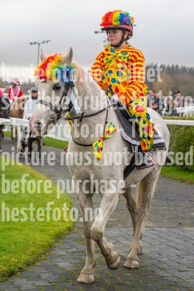 20251102-164032-DSC0668