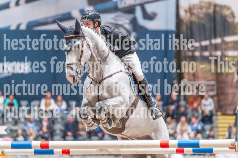 20241020-121241-2024-10-20-12-12-42-41-NIKON-Z-6-2