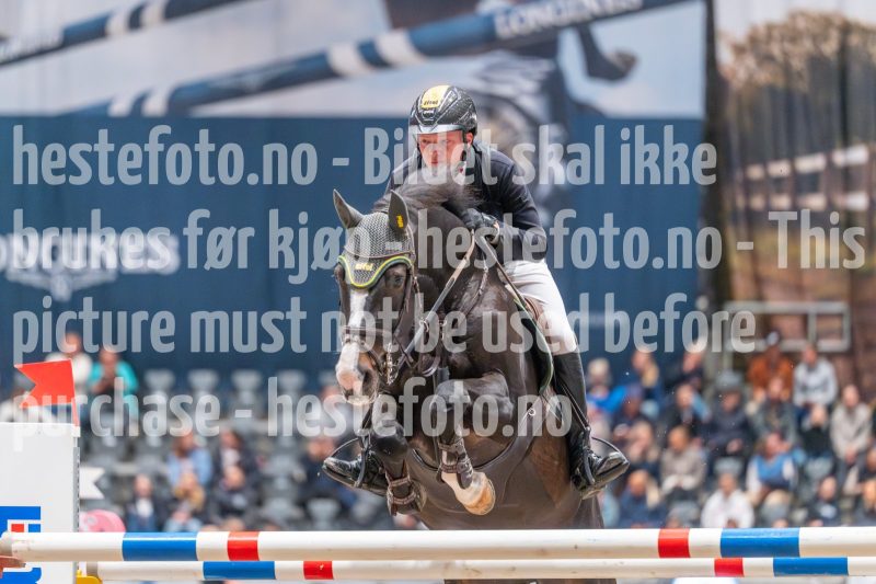 20241020-121741-2024-10-20-12-17-41-20-NIKON-Z-6-2