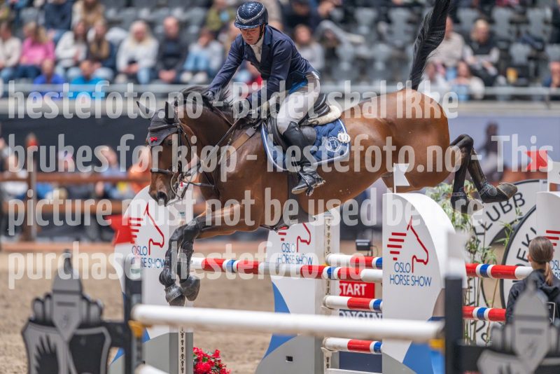 20241020-122115-2024-10-20-12-21-16-94-NIKON-Z-9