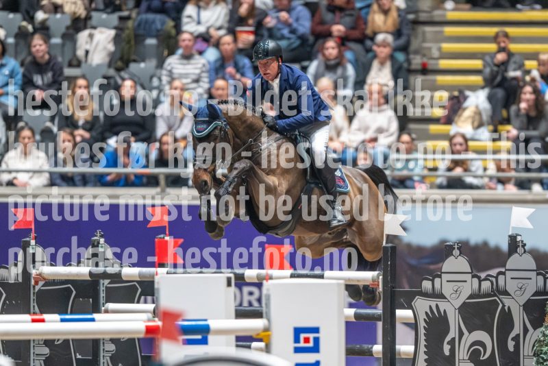 20241020-155807-2024-10-20-15-58-07-16-NIKON-Z-9