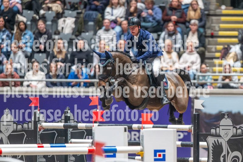 20241020-155807-2024-10-20-15-58-07-21-NIKON-Z-9
