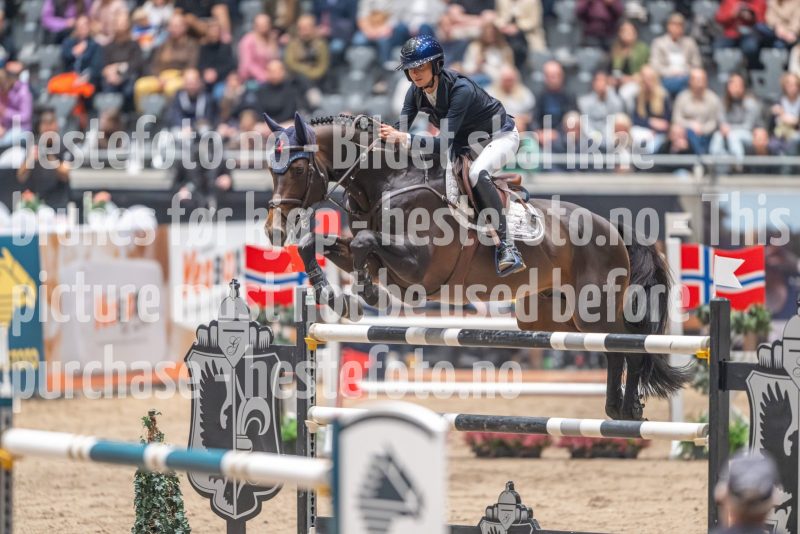 20241020-160026-2024-10-20-16-00-27-79-NIKON-Z-9
