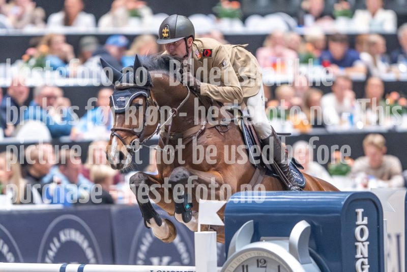 20241020-160328-2024-10-20-16-03-28-13-NIKON-Z-9