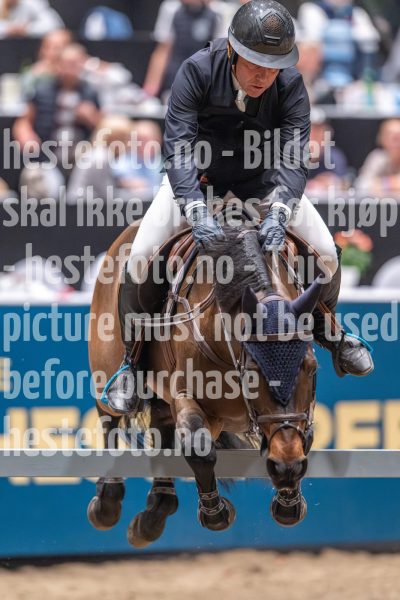 20241020-162613-2024-10-20-16-26-13-10-NIKON-Z-9