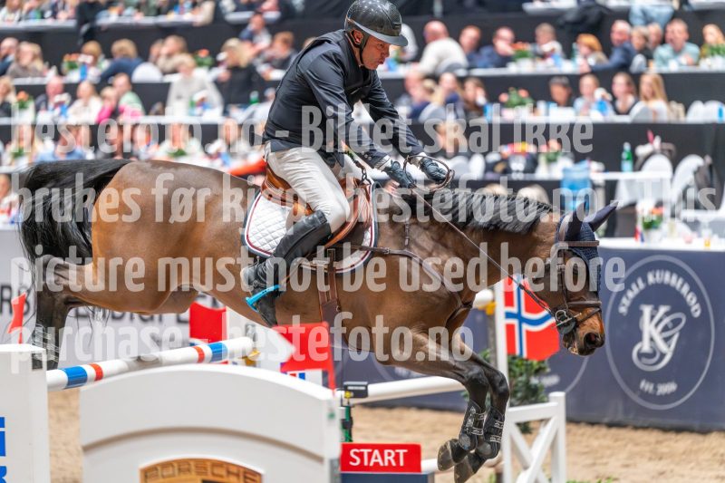20241020-162631-2024-10-20-16-26-32-00-NIKON-Z-6-2