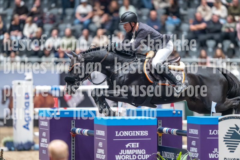 20241020-162818-2024-10-20-16-28-19-81-NIKON-Z-9