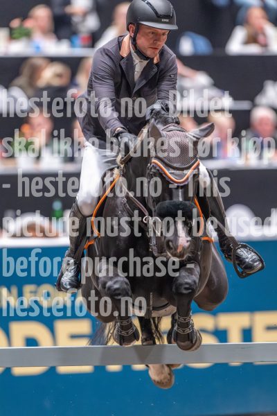 20241020-162825-2024-10-20-16-28-26-69-NIKON-Z-9