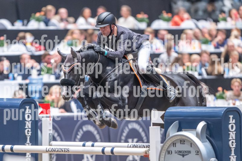 20241020-162915-2024-10-20-16-29-16-68-NIKON-Z-9