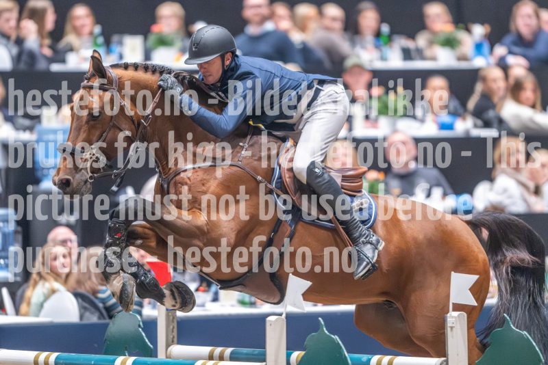 20241020-163330-2024-10-20-16-33-30-16-NIKON-Z-9