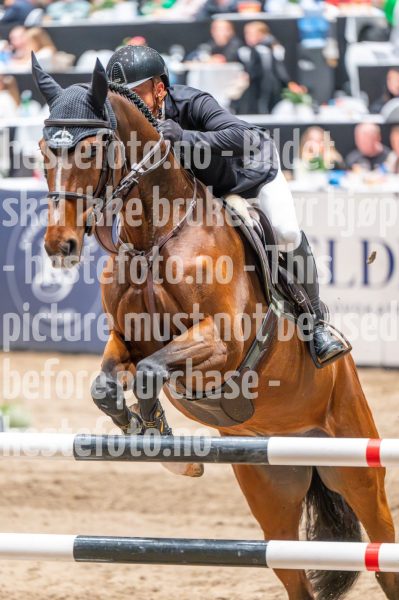 20241020-163702-2024-10-20-16-37-02-02-NIKON-Z-6-2