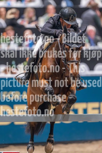 20241020-163711-2024-10-20-16-37-12-86-NIKON-Z-9