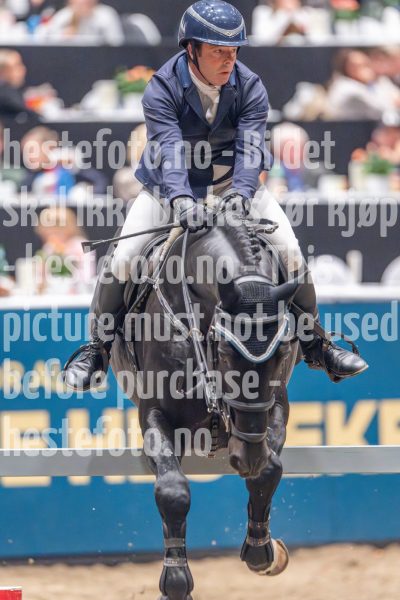20241020-164156-2024-10-20-16-41-57-64-NIKON-Z-9