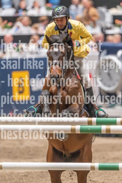 20241020-165539-2024-10-20-16-55-39-05-NIKON-Z-9