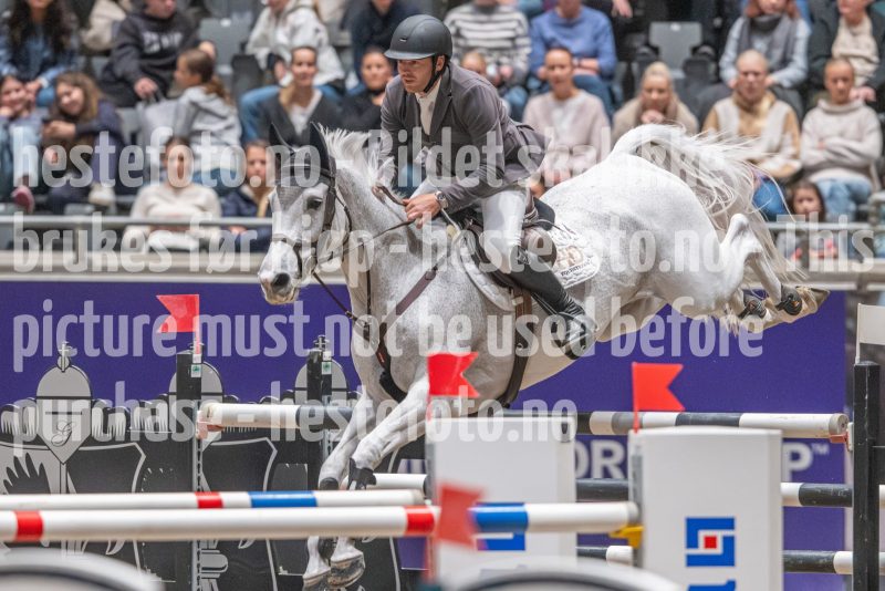 20241020-170002-2024-10-20-17-00-02-55-NIKON-Z-9