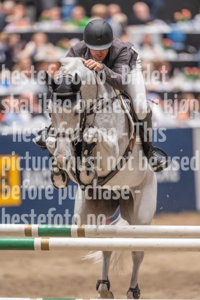 20241020-170008-2024-10-20-17-00-09-60-NIKON-Z-9