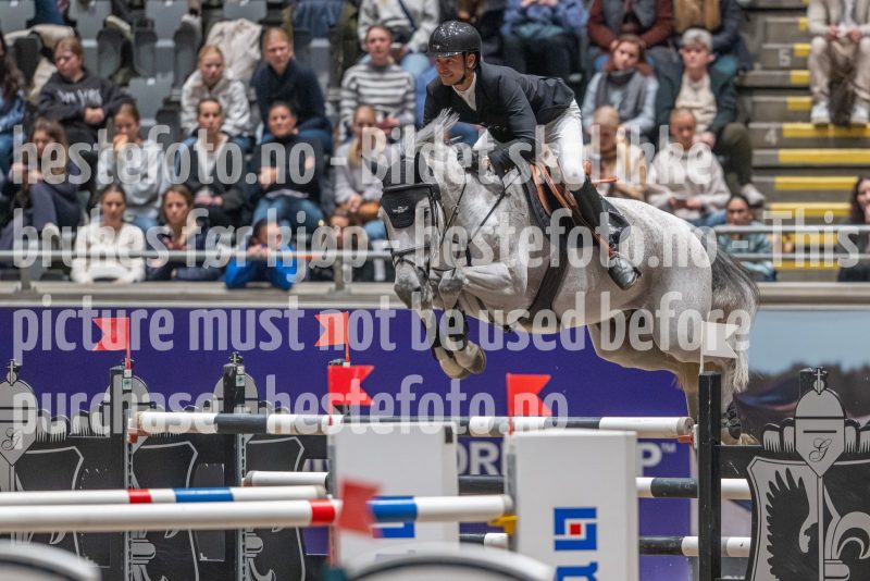 20241020-170224-2024-10-20-17-02-24-04-NIKON-Z-9