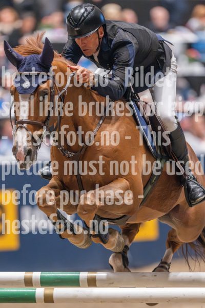 20241020-170507-2024-10-20-17-05-07-14-NIKON-Z-9