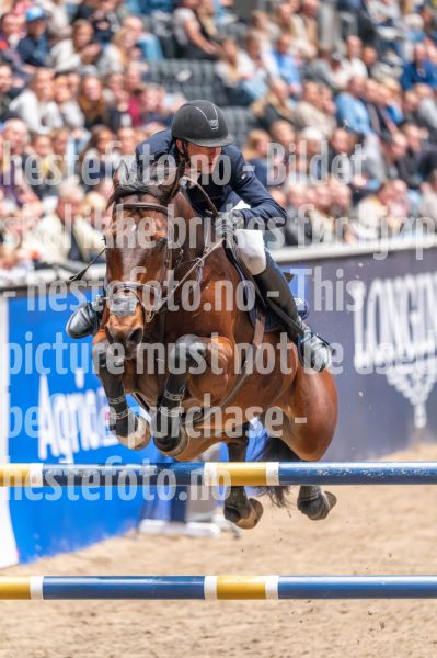 20241020-172714-2024-10-20-17-27-15-27-NIKON-Z-6-2