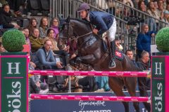 20251018-210002-DSC_8899