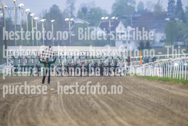 20250501-200127-DSC_6273
