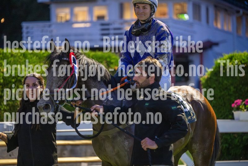 20250904-203318-DSC_1771