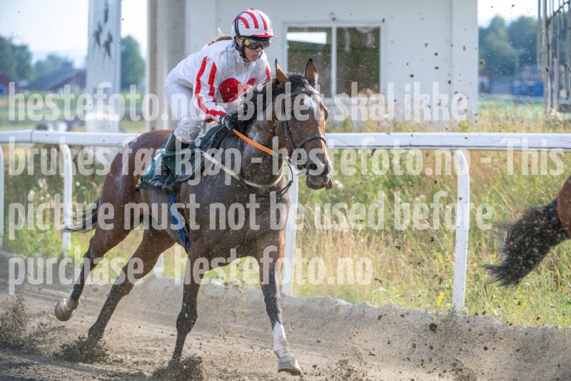 20250724-182015-DSC_4822